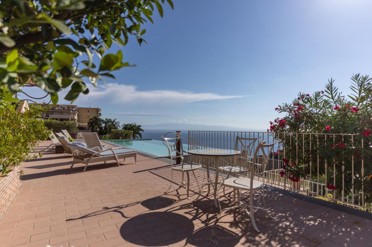 Taormina Skyline Villa Exterior photo