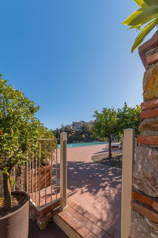 Taormina Skyline Villa Exterior photo